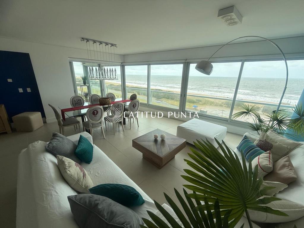 Apartamento esquinero en Le Parc, 3 suites más