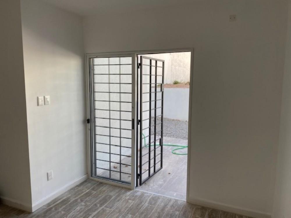 Venta casa 2 dorm en Unión, prox. 8 de Octubre