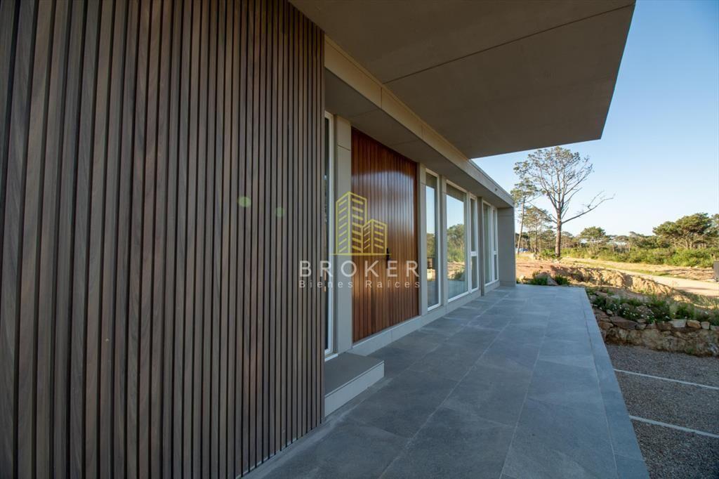 venta casa barrio privado punta del este Montoya