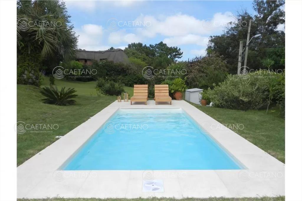 Alquiler Temporal Casa- 4 Dormitorios + Piscina - Pinares P