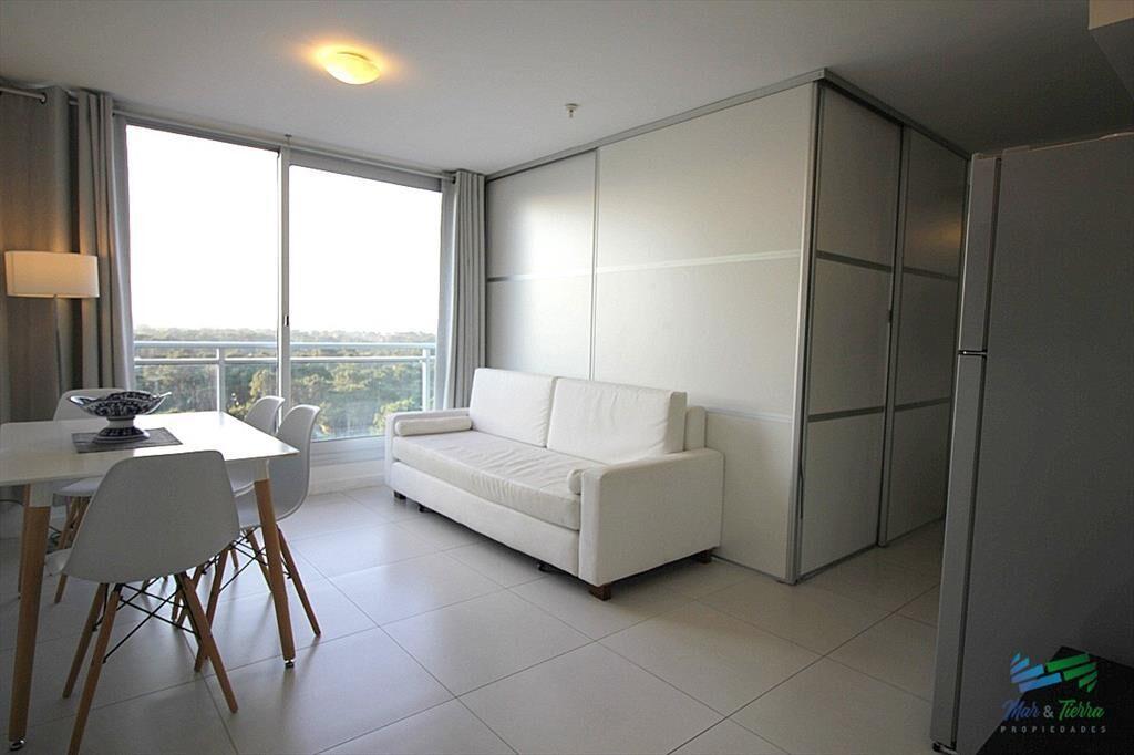En venta apartamento 1 dormitorio, piso alto, del