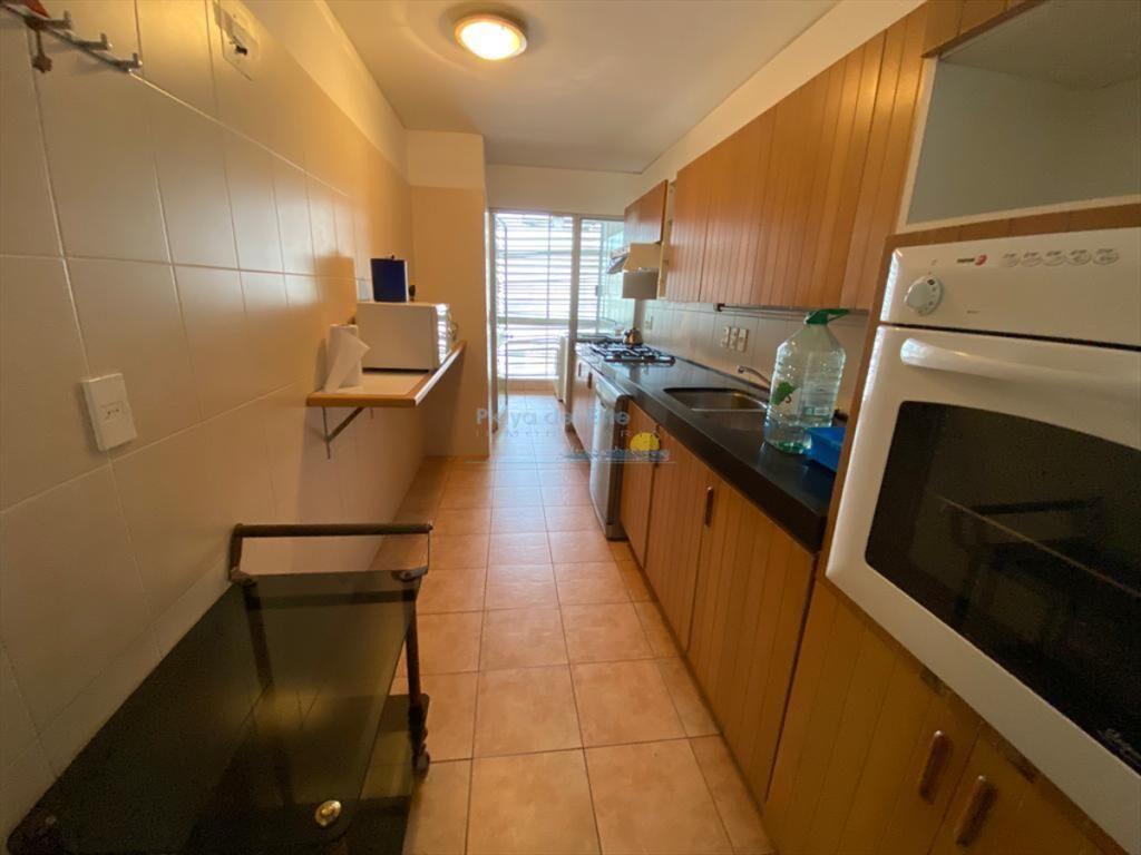 Apartamento en Venta de 3 dormitorios en El , del