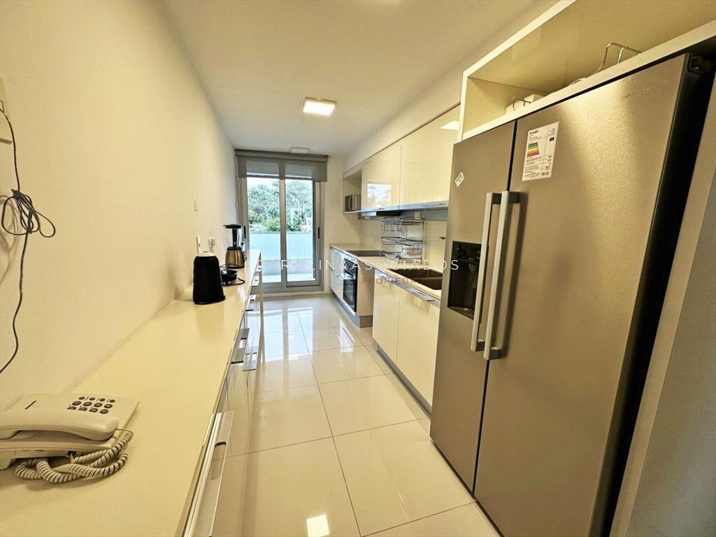Apartamento en venta con 2 suites en edificio del
