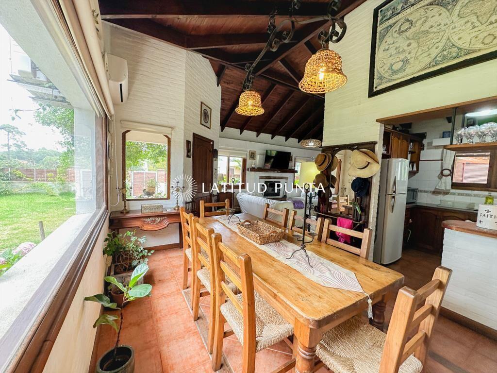 Casa en Jardines de CÃ³rdoba, 3 dormitorios