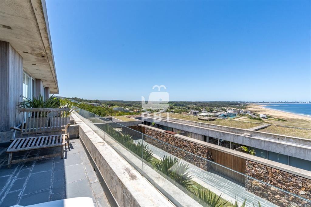 Apartamento en venta en Punta Ballena  - Sierra 1
