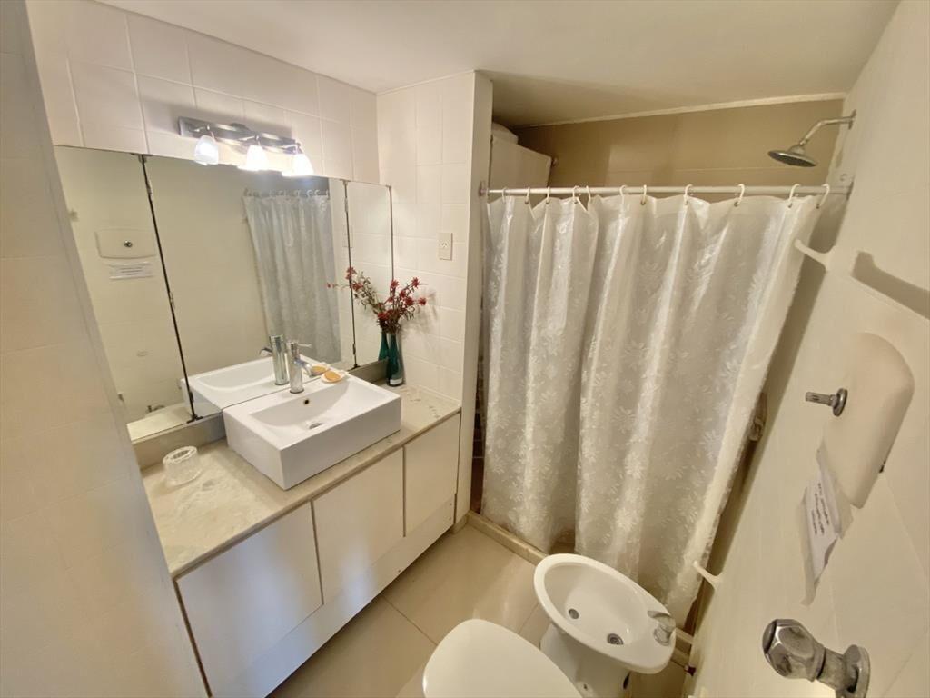 VENTA DE APARTAMENTO DE 1 DORMITORIO EN EDIFICIO