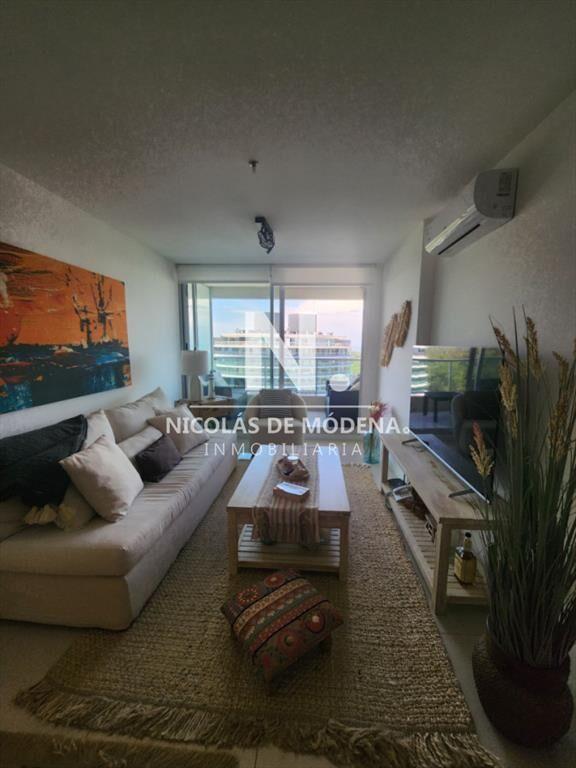 En venta apartamento de 1 dormitorio, con vista