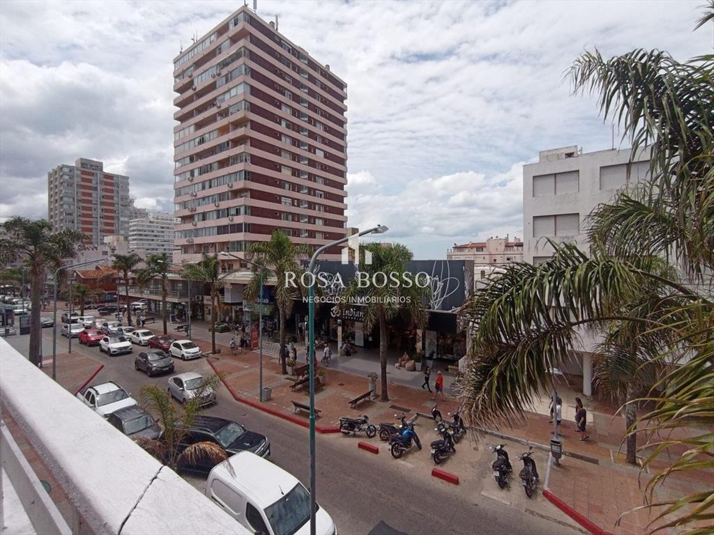 Venta Depto 2 dormitorios Península Punta del