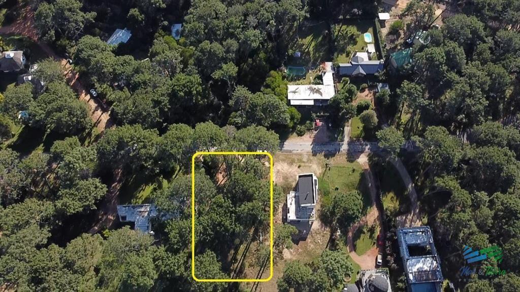 Venta de lote en club del lago con superficie de