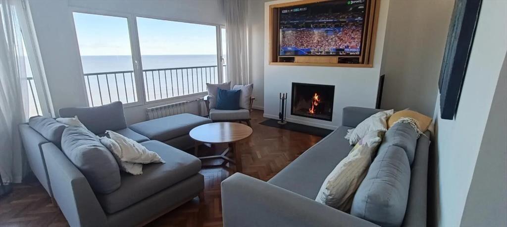 Venta Apartamento Penthouse duplex 4 dormitorios con garaje