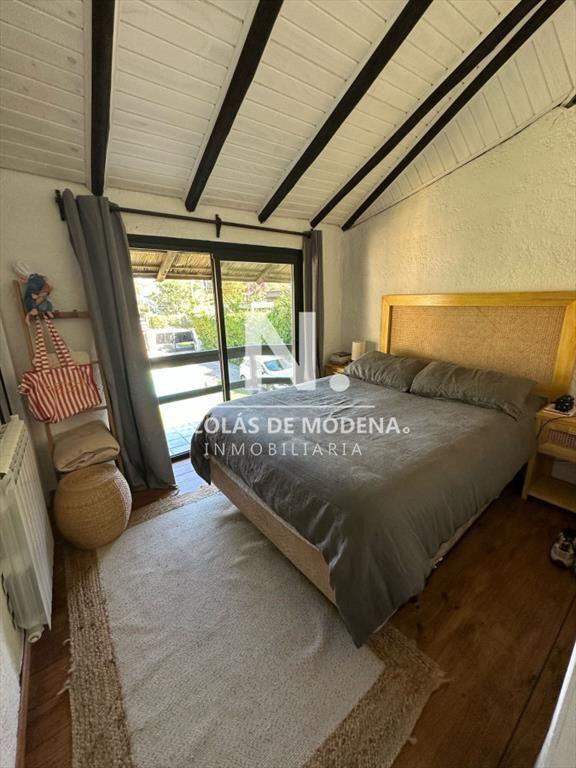 Vende Casa de 4 dormitorios + Plus en Pinares,