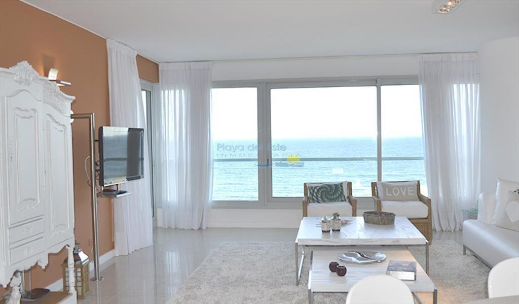 Apartamento de 2 Dormitorios en Torre Le Parc , ,