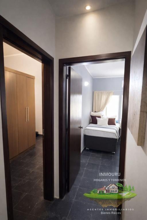 Se vende casa en exclusiva + apto al fondo en la Unión.