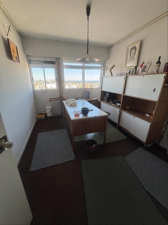Apartamento venta 3 dormitorios y servicio garaje Cordón