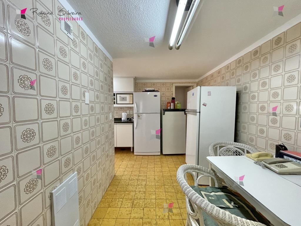 VENTA DE APARTAMENTO DE 3 DORMITORIOS FRENTE AL