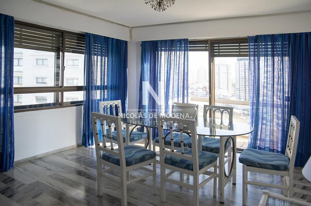 Departamento en venta frente al mar. Playa Brava,