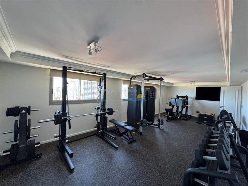 Apartamento en venta de 4 dormitorios en Torre ,