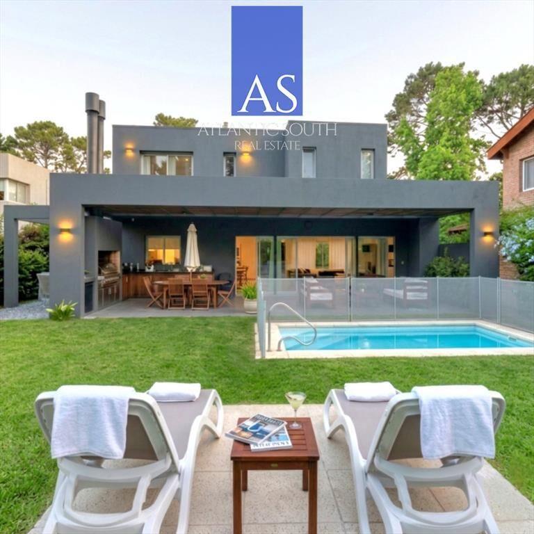 Casa moderna de 3 dormitorios estilo minimalista cercana al