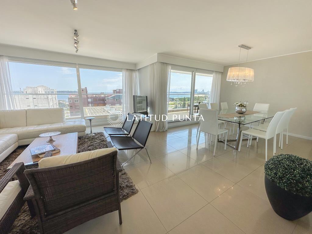 Mansa, exclusivo apartamento de 3 suites más