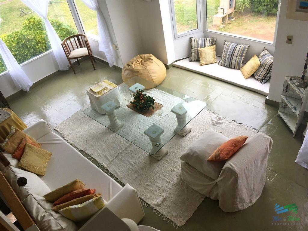 VENTA de casa en playa mansa,  casa en zona de al