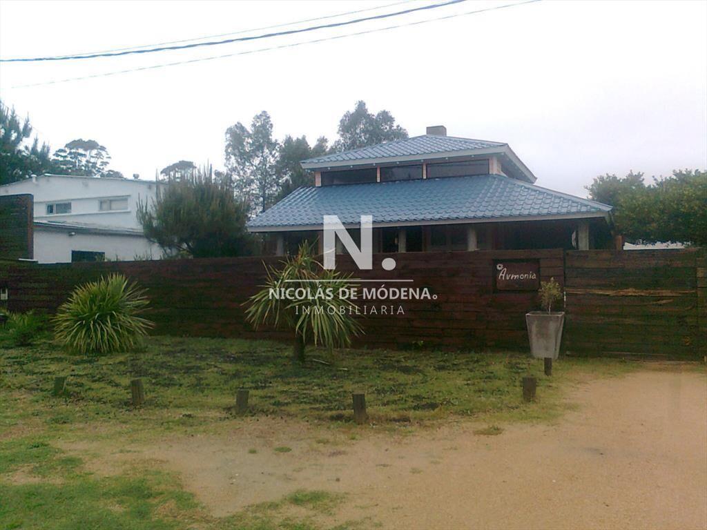 la barra casa de tres dormitorios