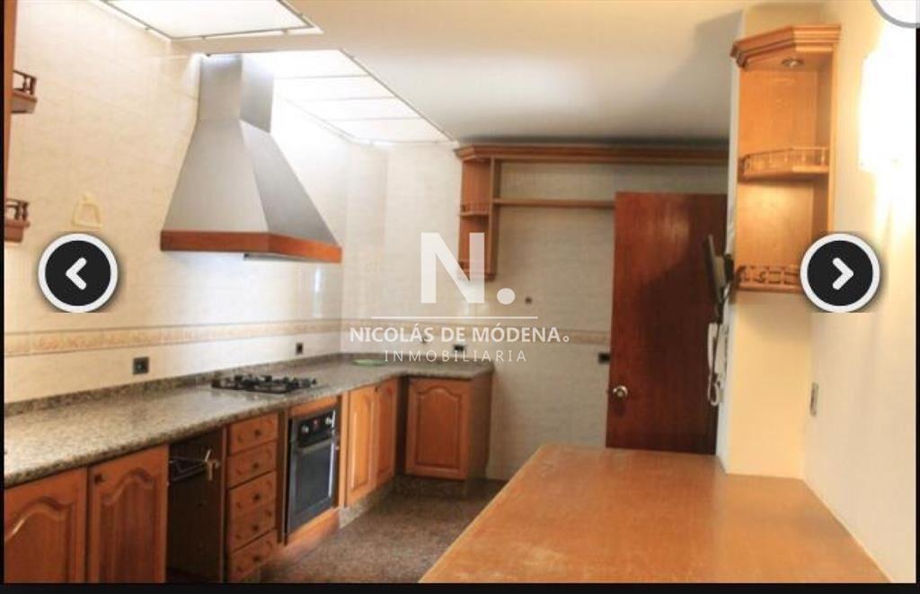 Casa en Venta de 5 dormitorios en Montevideo