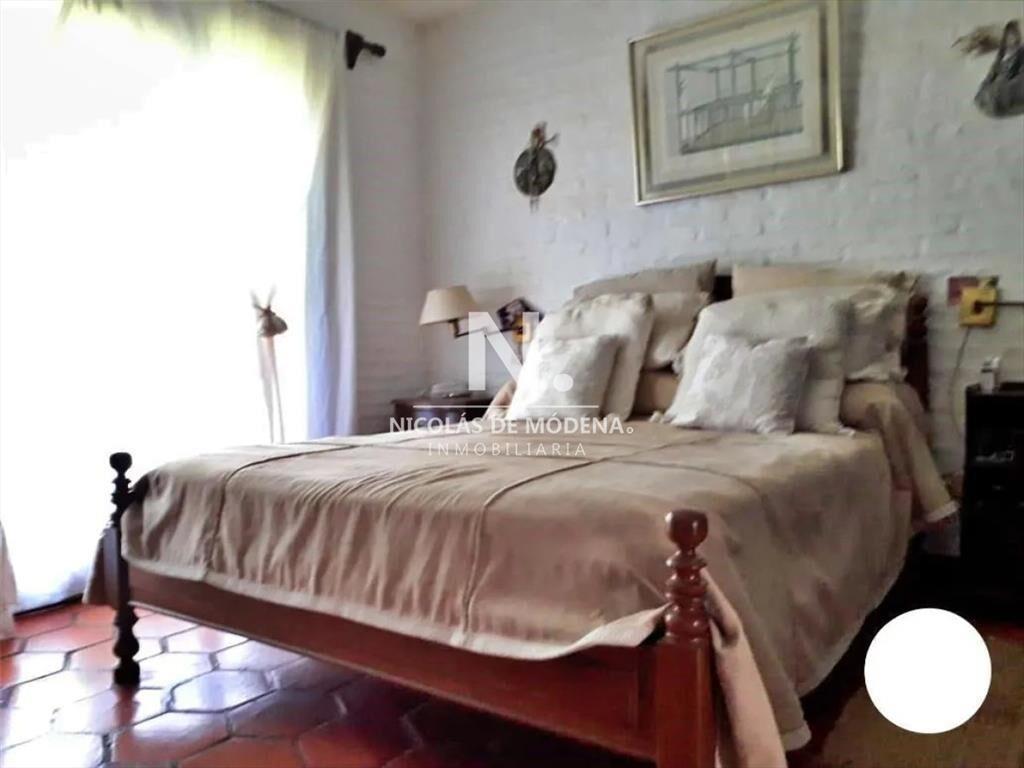 Hermosa casa en venta, Pinares Punta del este