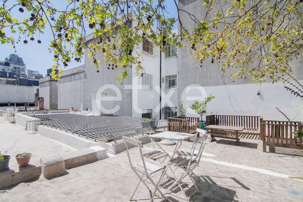 Venta de Divina Casa PH con Renta en Parque Rodo...