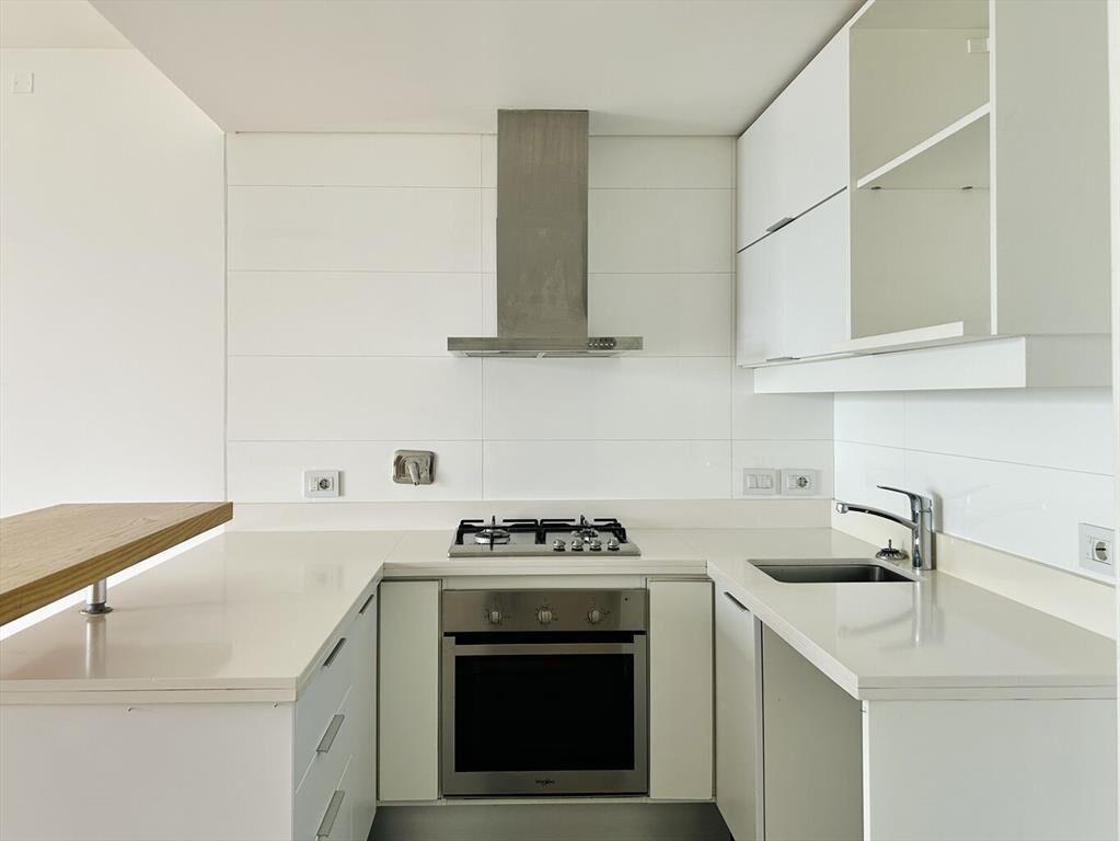 ALQUILER APARTAMENTO EN FORMUM 2 DORMITORIO CON 2 GARAJE