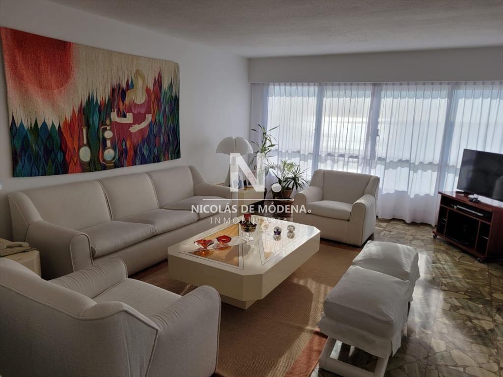 Departamento de 3 dormitorios en alquiler, Punta