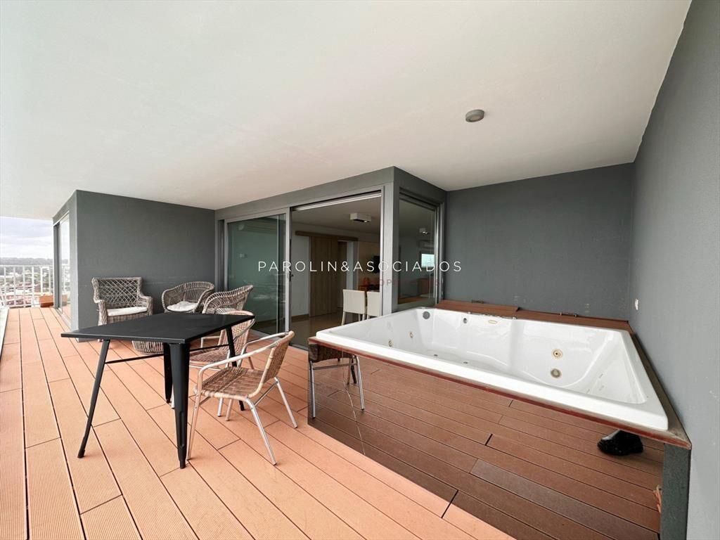 Apartamento en venta de 3 dormitorios en Edificio