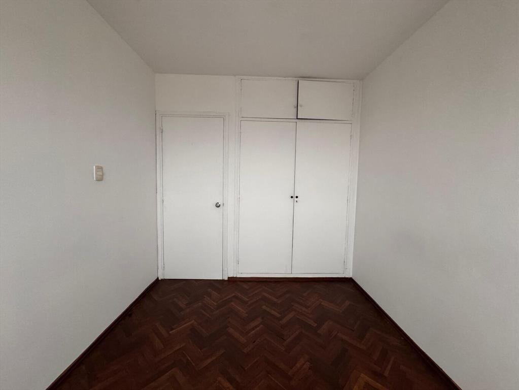 Excelente punto, sobre Av. 18 de Julio esq. Pablo de Maria