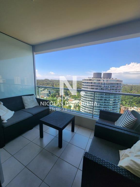 En venta apartamento de 1 dormitorio, con vista