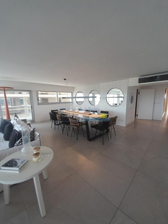 Apartamento de 3 dormitorios en Silente , Punta ,