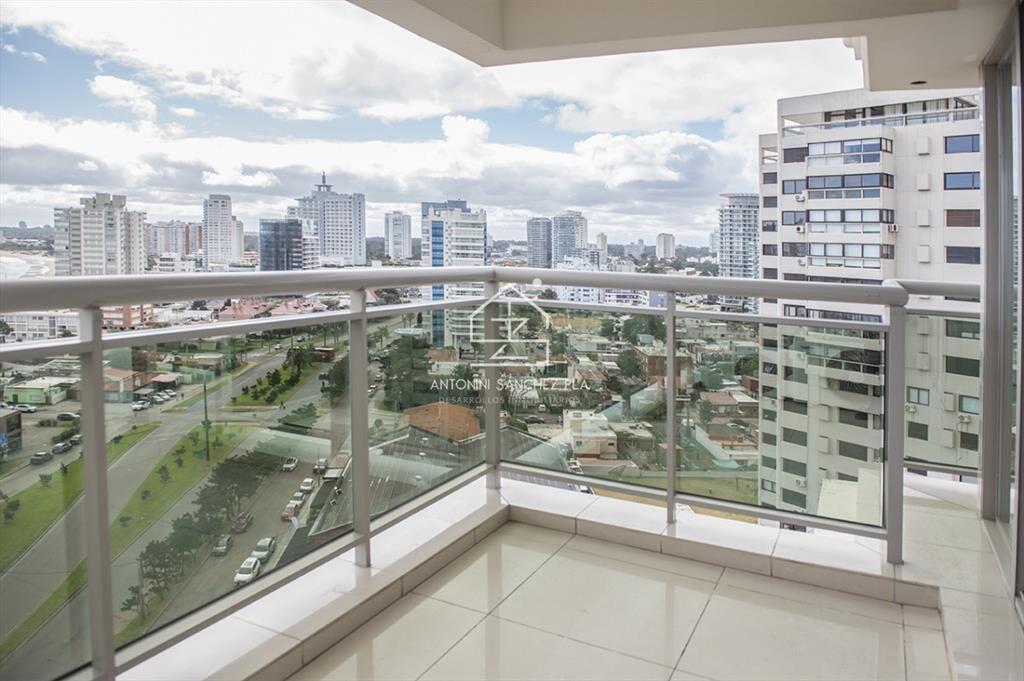 Increíble apartamento excelente vista al mar. Torre Imperi