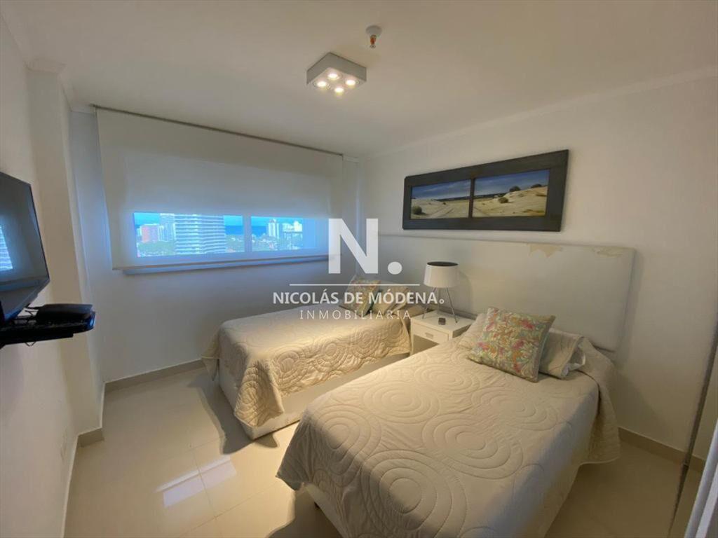 Oportunidad en venta de apartamento de 2 en del