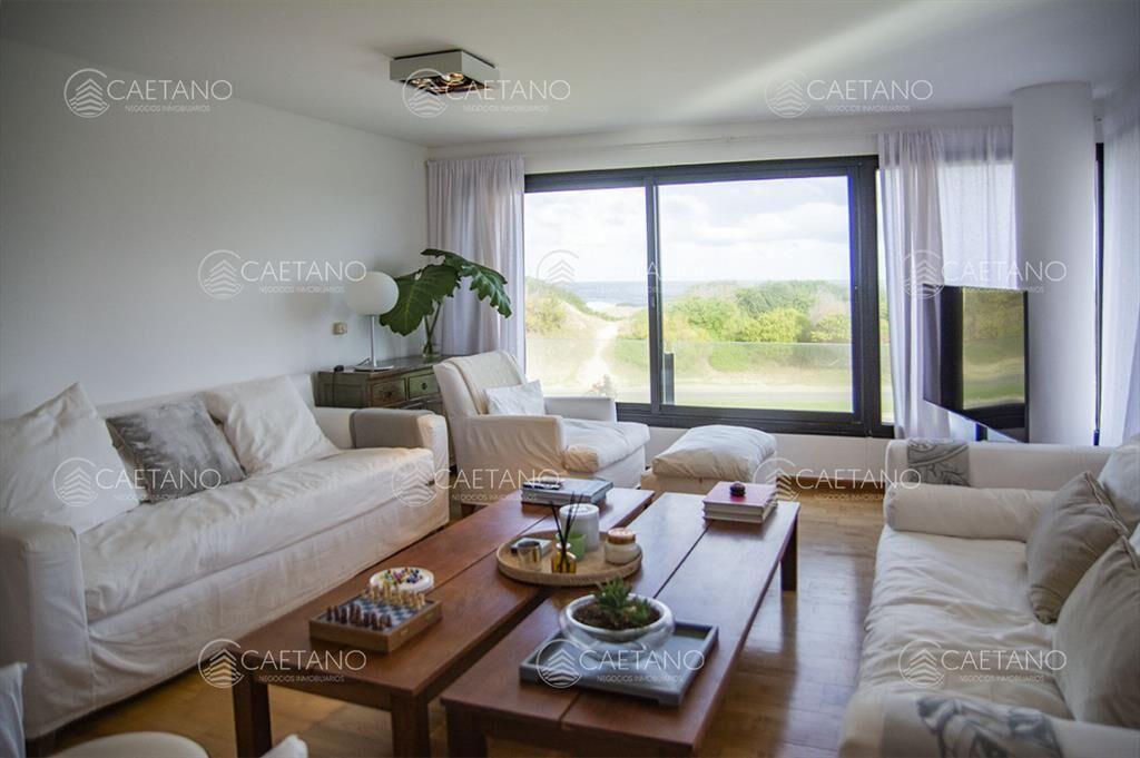 Apartamento de 3 dormitorios ensuite en primera