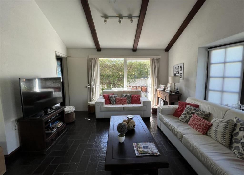 Casa en venta de 4 Dormitorios ubicada en Punta
