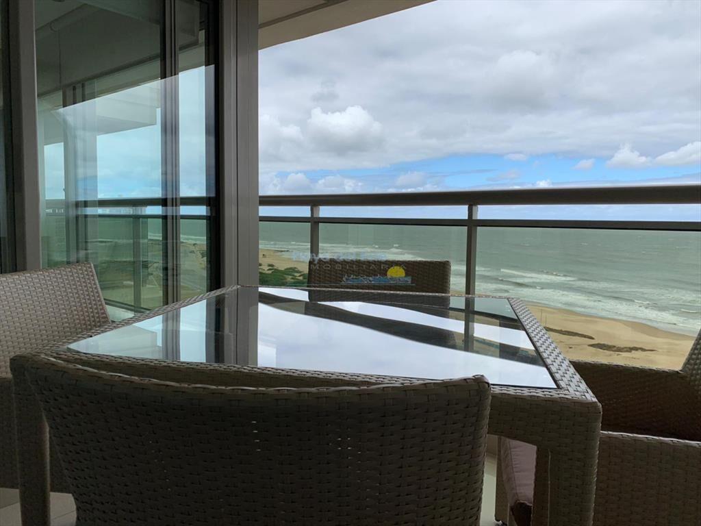Apartamento de 3 dormitorios en Torre Imperiale ,