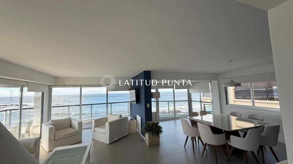 Apartamento 3 dormitorios. Península