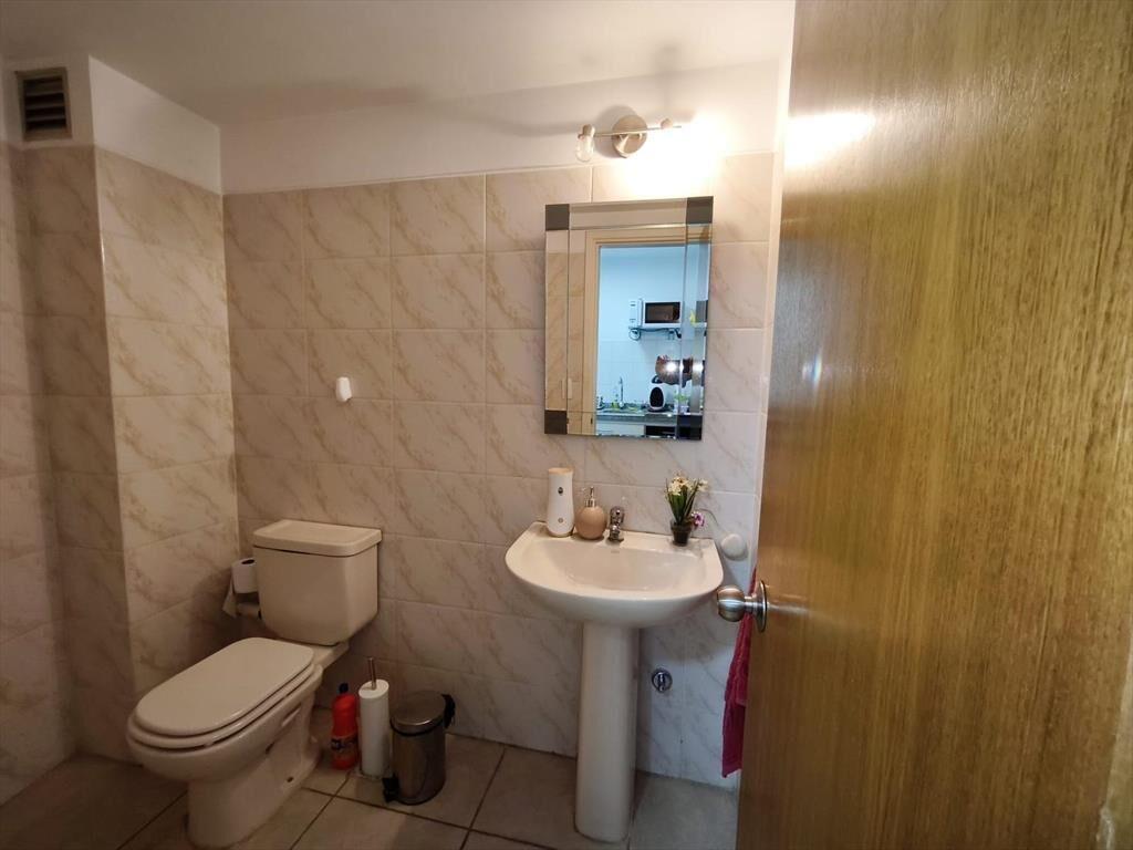 Venta en Tres Cruces de Apartamento para Oficina en Torre d