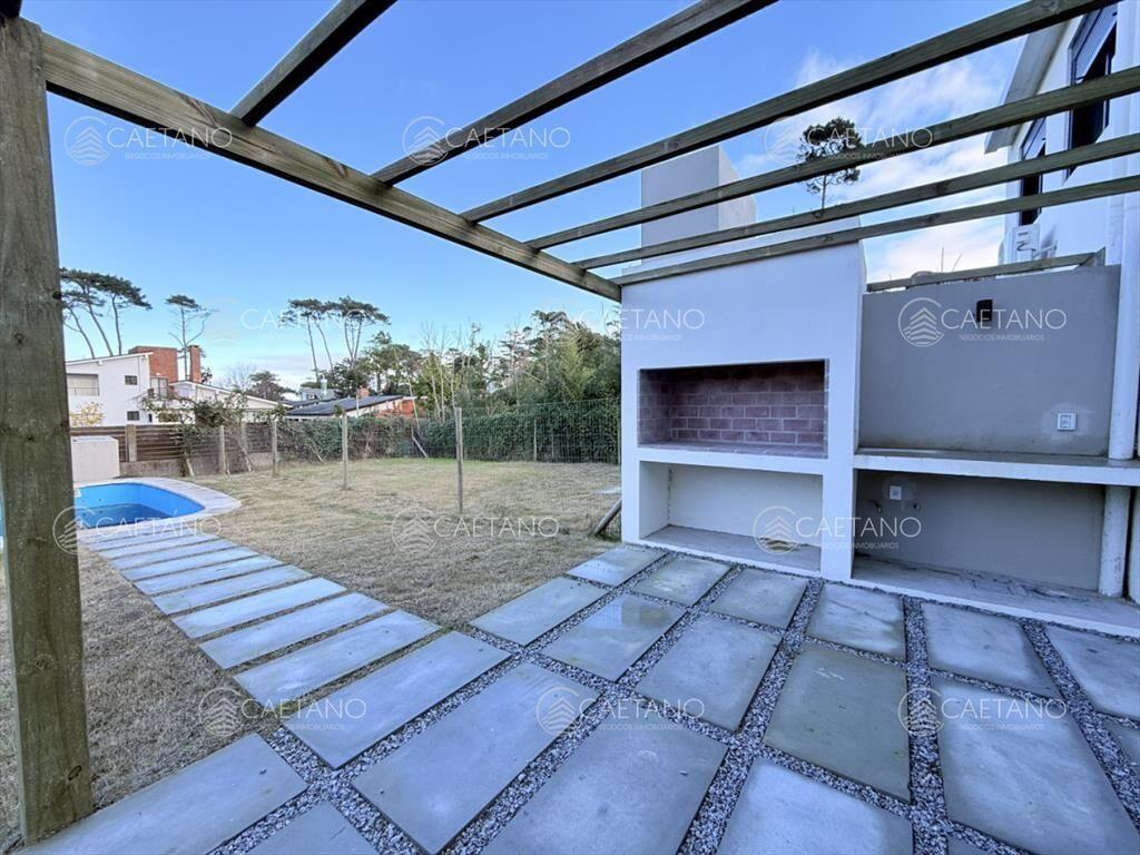 Venta casa PH 3 dormitorios - Pinares