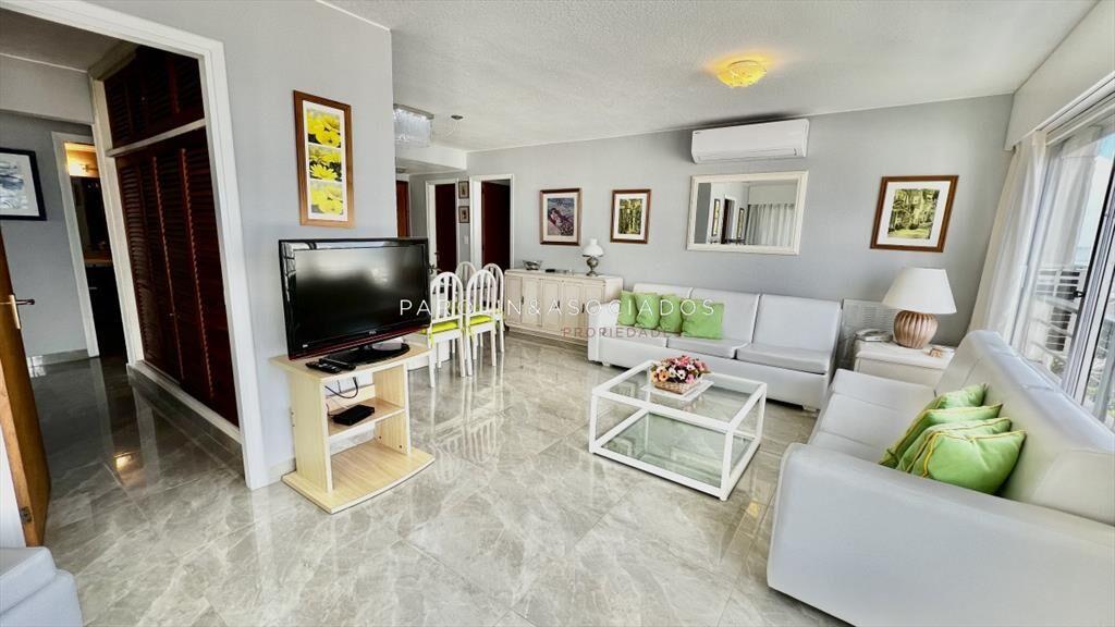 Departamento en Venta de 2 dormitorios en Torre