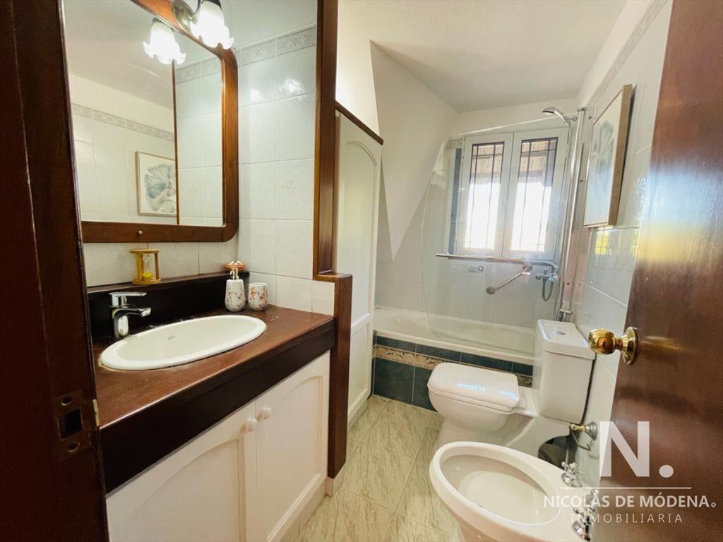 Casa En Venta De 3 Dormitorios Con loft, Ubicada En Mansa,