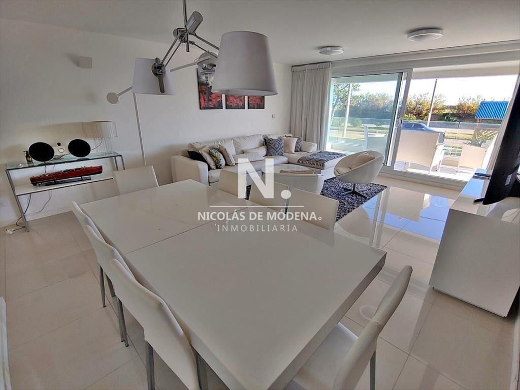 Apartamento en Punta del Este, Mansa