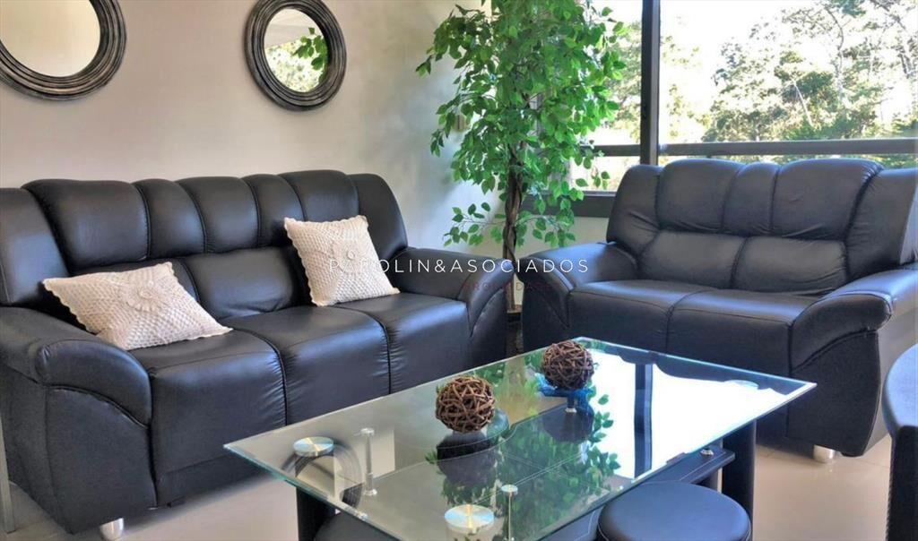 Oportunidad. Vende Apartamento De 1 dormitorio y Medio en U