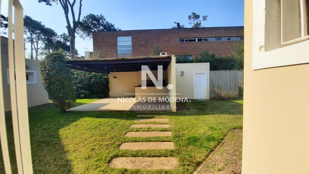Exclusiva casa de 4 dormitorios con piscina en en