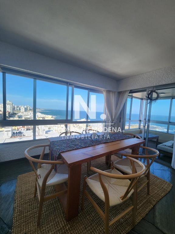 En venta apartamento en Peninsula Punta del Este,