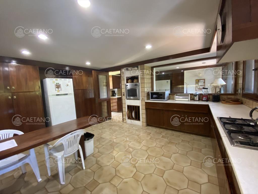 Casa en Brava 5 dormitorios + dependencia piscina