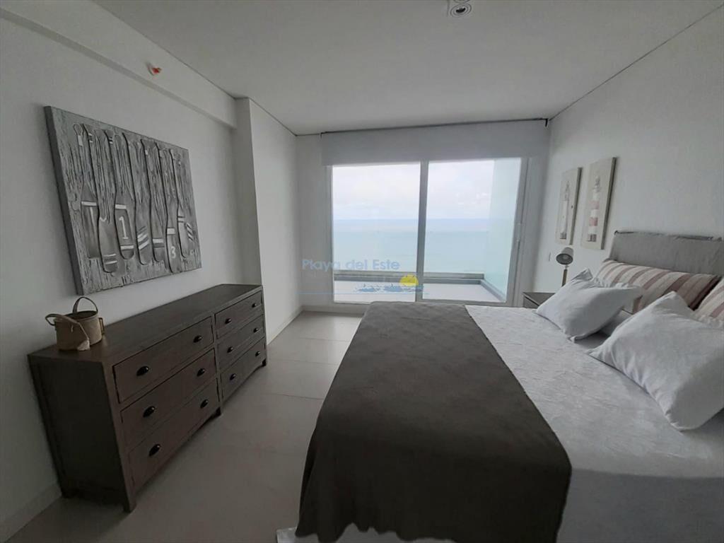Apartamento en venta de 3 dormitorios en Torre Le